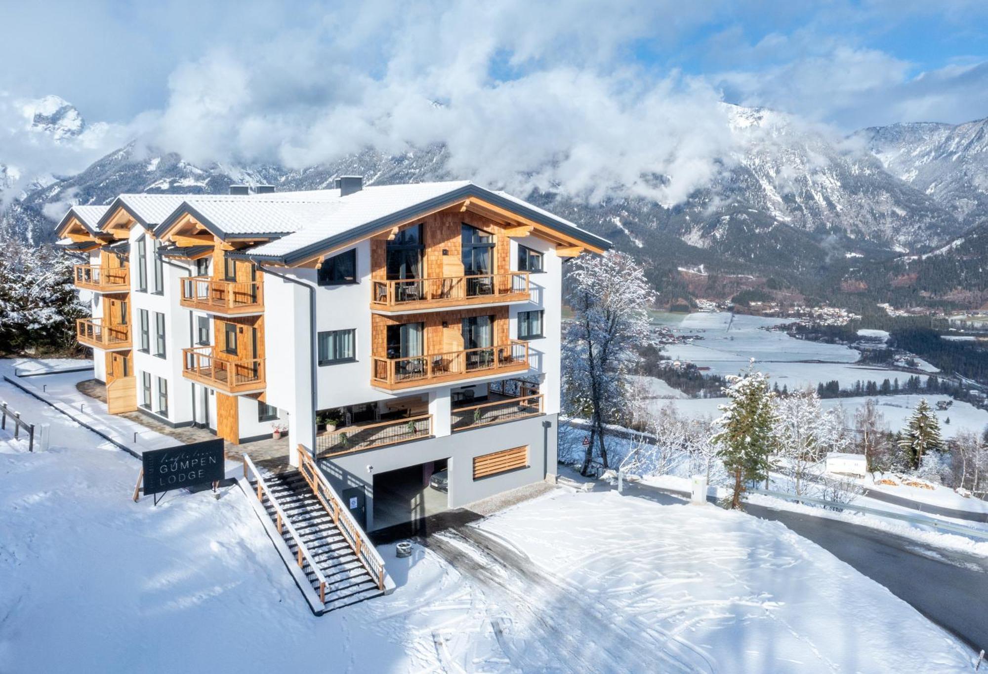 Hoeflehner Premium Gumpen Lodge Haus im Ennstal Exterior photo